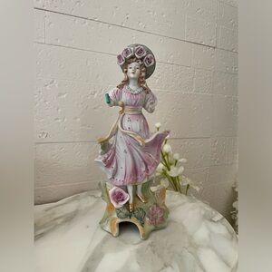 Vintage ceramic woman figurine made in Japan